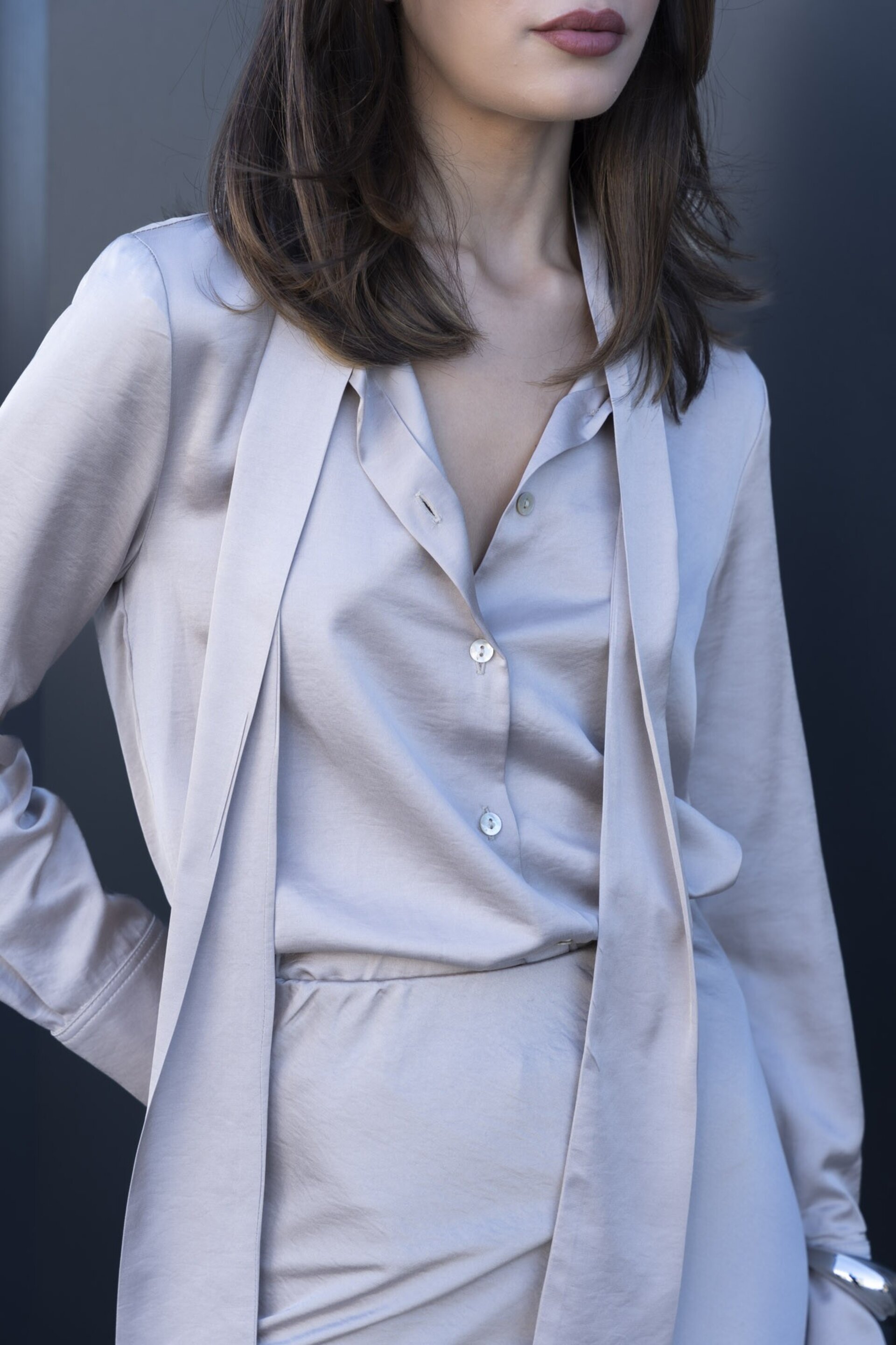 Conjunto Blusa Fluida y Falda Midi - 3